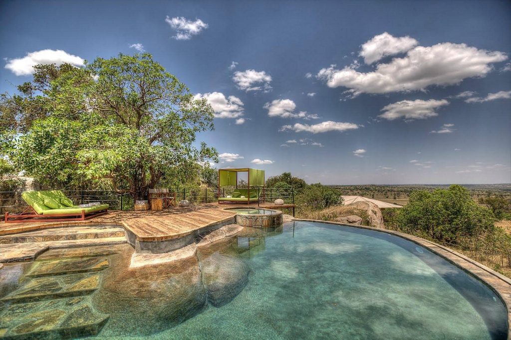 Serengeti Bushtops camp