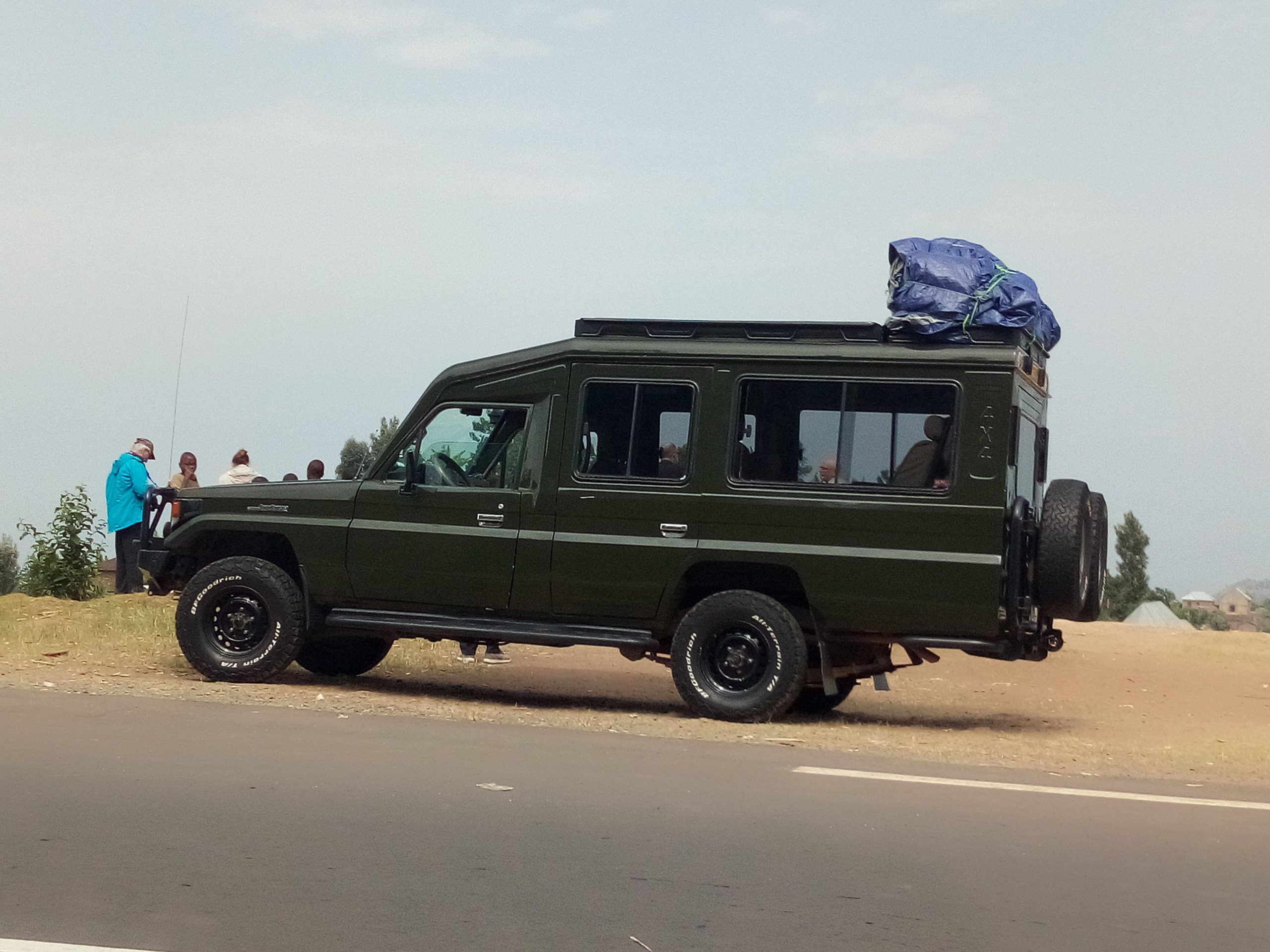 Car Rental Kenya 4x4 Car Hire Kenya (w/Driver) guide 75/day