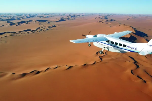 NAMIBIA'S DESERT FLYING SAFARI