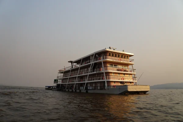 Affordable Congo River Cruise